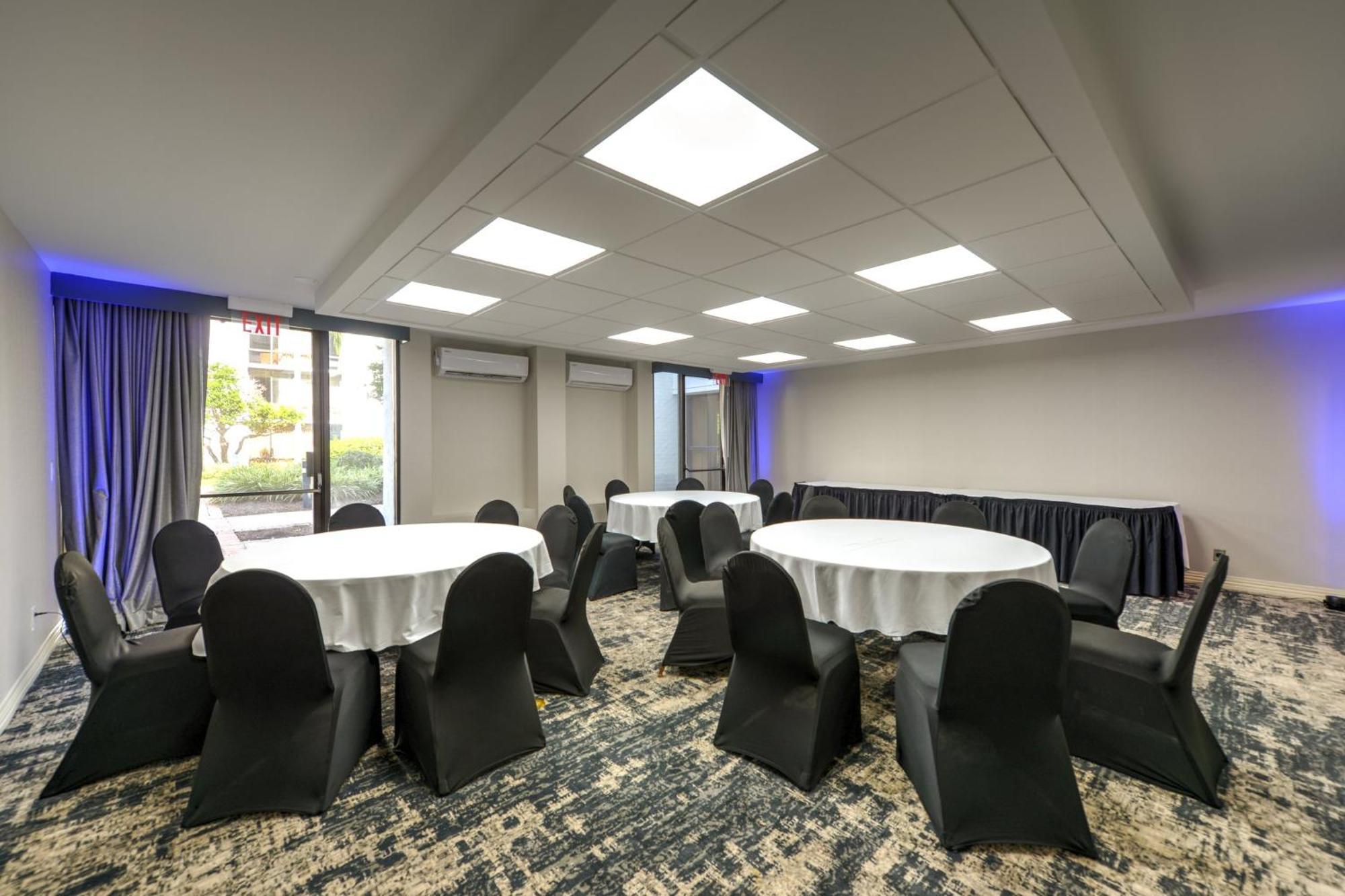 Crowne Plaza Jacksonville Airport By Ihg Eksteriør bilde